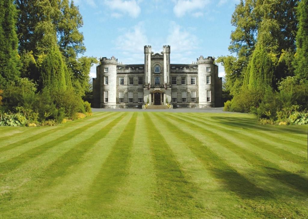 Airth Castle Hotel Exterior photo